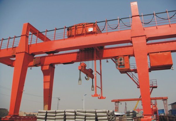 MH型門(men)式起重機(ji)